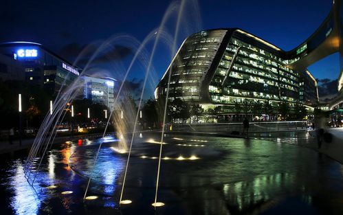 上海元玥集團 領航互聯(lián)網(wǎng)創(chuàng)新發(fā)展新時代，深耕網(wǎng)絡科技技術開發(fā)與運營